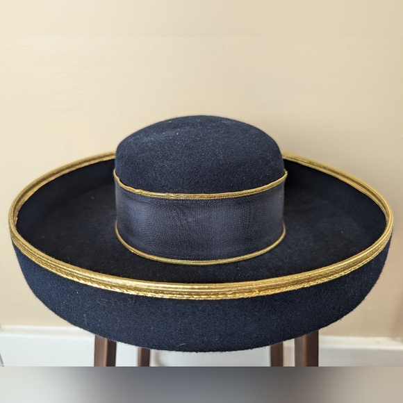 NWT! VINTAGE Joe Bill Miller/Michael Howard 100% Wool Hat, Navy Blue & Gold - Picture 1 of 11